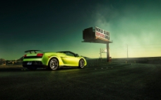 绿色超级跑车