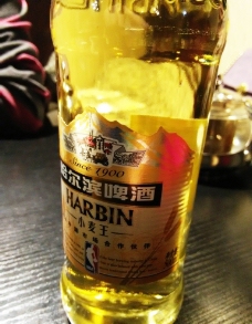 哈尔滨啤酒图片