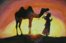 黄昏中的少女和骆驼