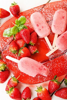 草莓与冰糕