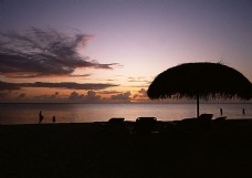 黄昏时的夏威夷海岸