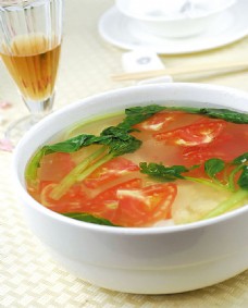 美味西红柿青菜汤